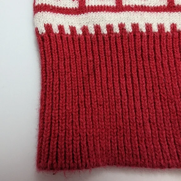 Hanna Andersson Red and White Fair Isle Winter Sweater - Picture 4 of 4